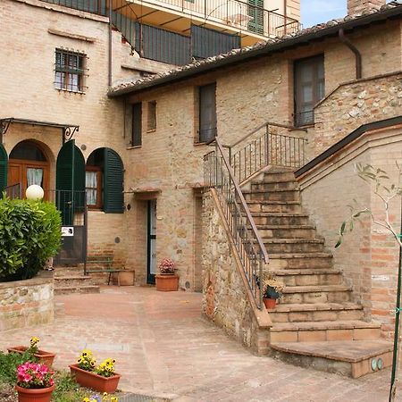 Il Pozzo Di Sant'Andrea Bed & Breakfast Сиена Екстериор снимка