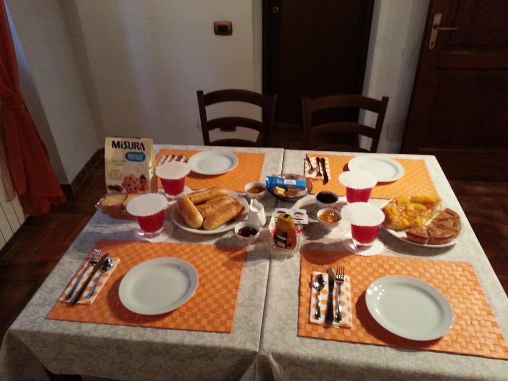 Il Pozzo Di Sant'Andrea Bed & Breakfast Сиена Екстериор снимка