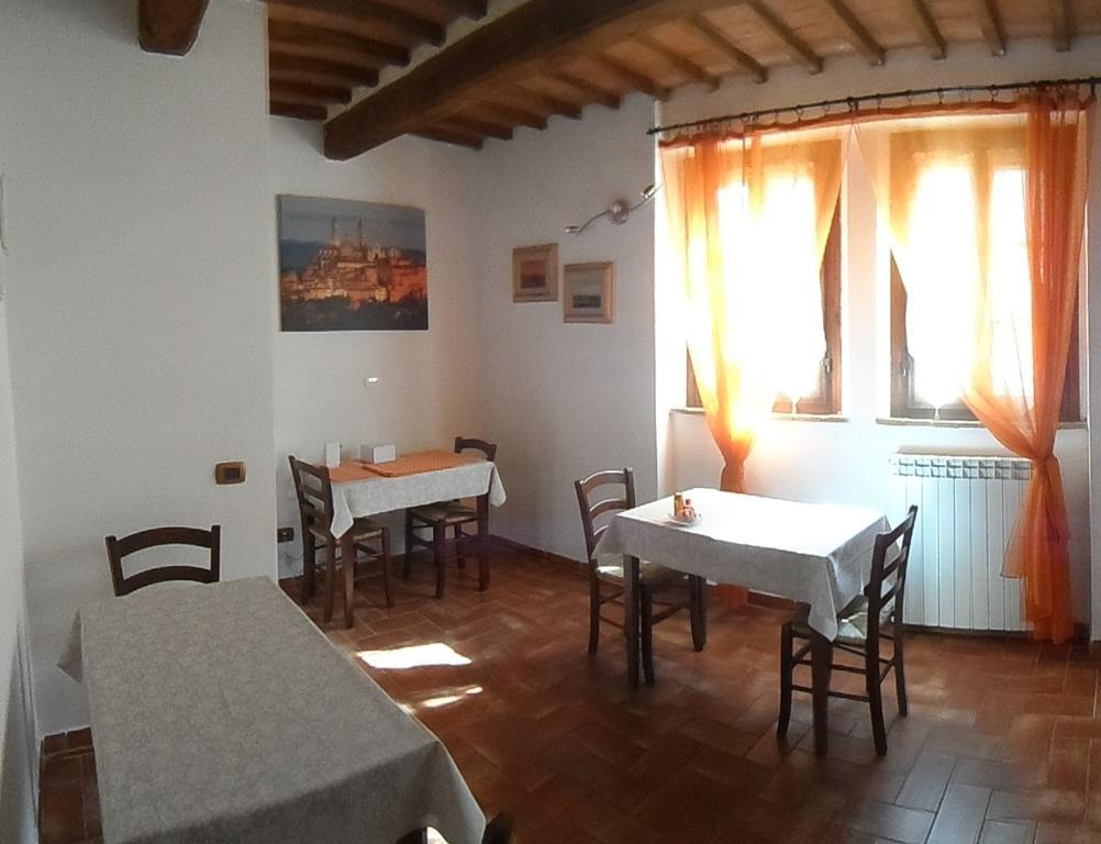 Il Pozzo Di Sant'Andrea Bed & Breakfast Сиена Екстериор снимка