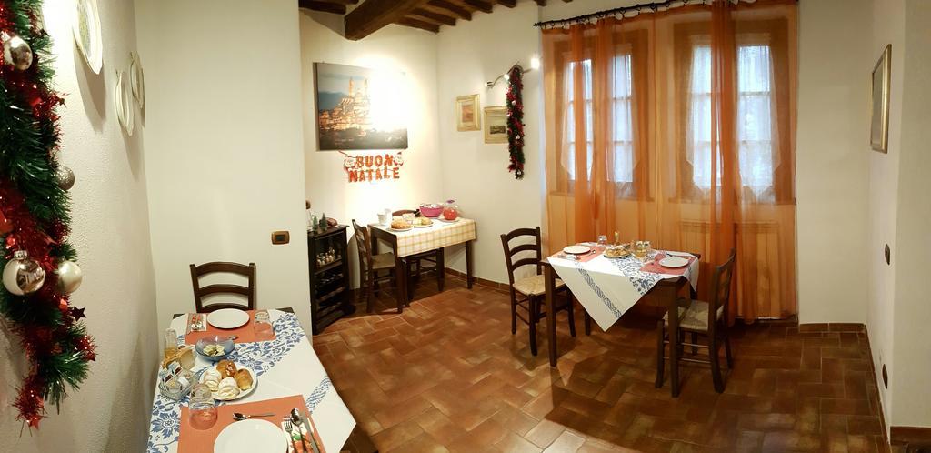 Il Pozzo Di Sant'Andrea Bed & Breakfast Сиена Екстериор снимка